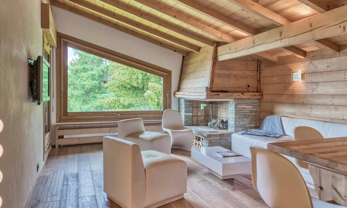 Le Planellet Apartment | Cozy Megève Apartment with 2 Bedrooms and Spa Access