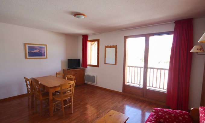Saint-Etienne-en-Devoluy Apartment | Cozy 2-Bedroom Apartment Le Dévoluy for Family Retreats