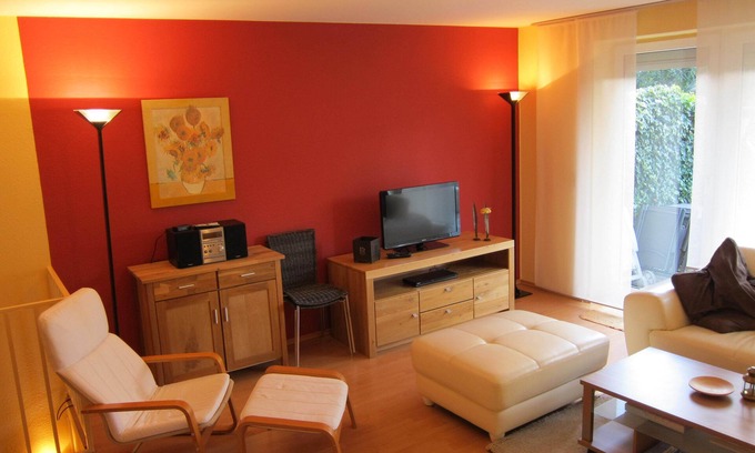 Iserbrook Apartment | Spacious 3-Room Apartment Near Hamburg for Up to 6 Guests