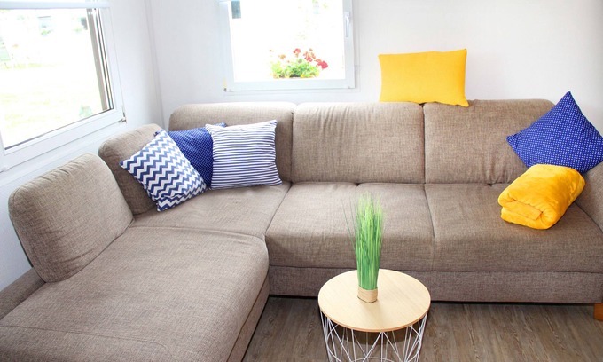 Hohen Niendorf Apartment | Cozy 3-Room Bungalow with Ocean View at Kleinis Ferienhof