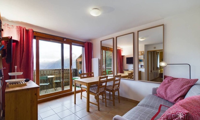 Les Eucherts Apartment | Inviting Family Retreat in La Rosiere with Kitchen Access