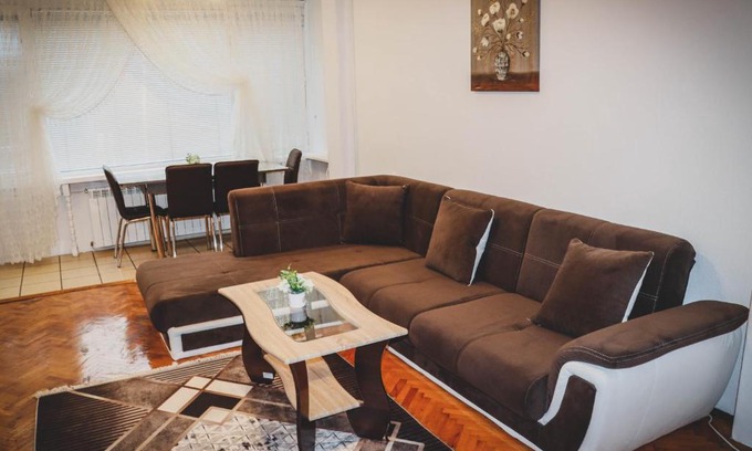 Razgrad Apartment | Central Loft Apartment with 3 Rooms - Rated 9.6/10!
