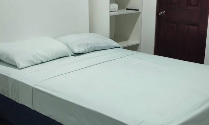 Dolorosa Apartment | #3 San Jose room with private bathroom