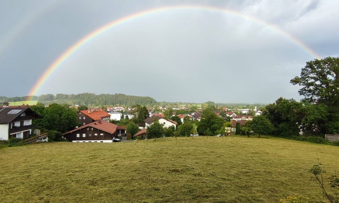 Prien am Chiemsee Apartment | Cozy 3-Star Hochfelln Apartment with Balcony & Kitchen