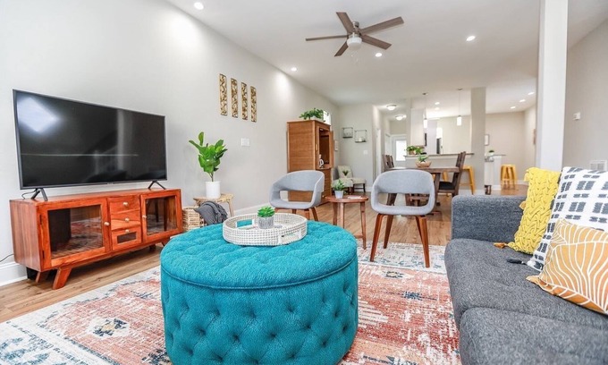 Norfolk House | Guest Rated 9.6: Jungalow Themed House with Unique Amenities