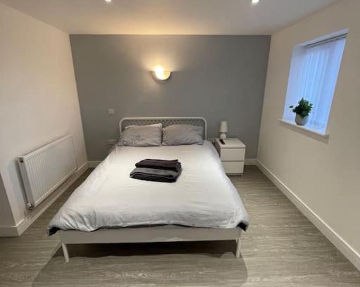 Filton Apartment | Convenient 3 Studios Near Amenities & Transport Links