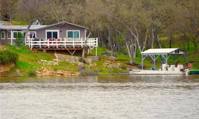 Bradley Cabin | Discover Sunrise Cove: Private Peninsula with Scenic Dock