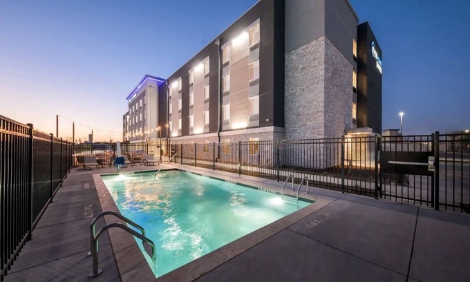 Waco Hotel | 3 Units | Extended Stay Suites | Near Waco Expo Center