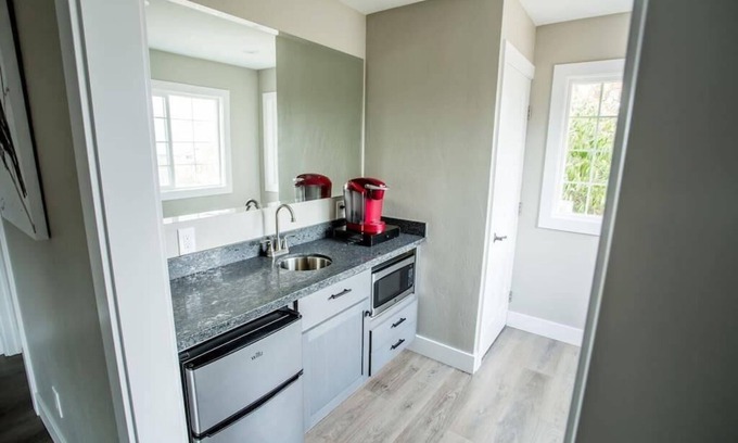 Medford Apartment | Ideal Retreat: 5-Bedroom Units with Pool & Hot Tub