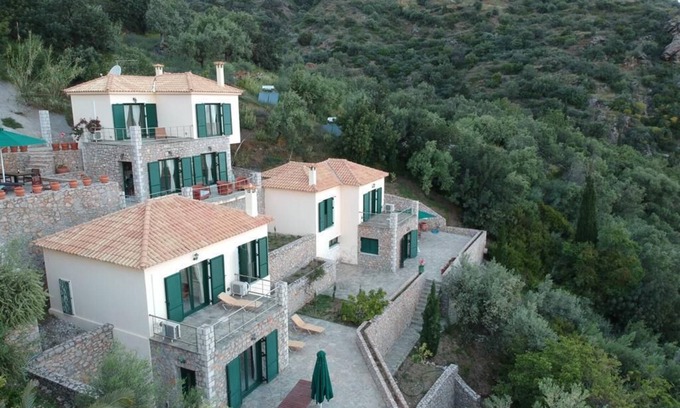 Livadi Villa | Elegant Villas with Ocean View and Beachfront Access