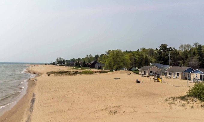 Oscoda Cabin | #3 | Waterfront Cabin with New Bath
