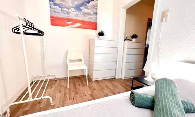 Hagen Apartment | Comfortable 3-Bedroom Stay in Central Hagen Süd