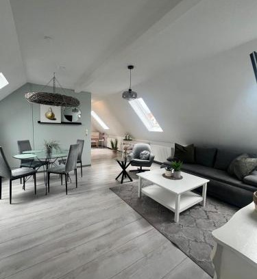 Kirchhain Apartment | Cozy 3-Room Monteurewohnung in Kirchhain for Families