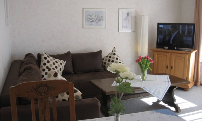Uehlingen-Birkendorf Apartment | Family-Friendly 3-Room Apartment 'Bühlblick' with Kitchen