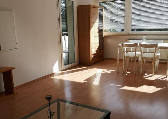 Eppelheim Apartment | Comfortable 3-Room Apartment Near Heidelberg for Families