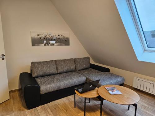 Wolfsburg Apartment | Child-Friendly 3 Zimmerwohnung am Neuer Teich - Guest Rated 9.4
