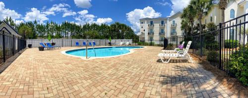 Dune Allen Beach Hotel | High-Quality Stay at 30-A Inn & Suites with Pool Access