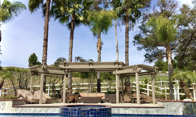 Temecula House | 30-DAY STAYS! Hummingbird Inn, Temecula - Wine Country