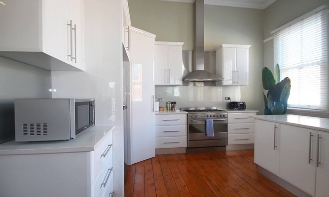 Wagga Wagga House | Discover Waterviews at 30 Fitzmaurice St in CBD