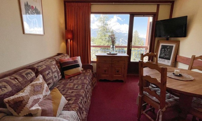 Arc-1800 Apartment | Cozy 1-Bedroom Apartment for Families and Pets