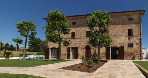 Ripe Bed & Breakfast | Delightful Bed and Breakfast with Pool & Pet-Friendly Perks