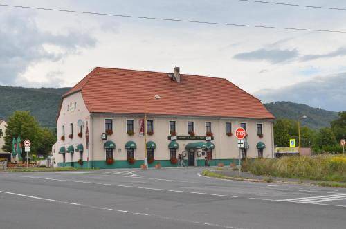 Prestanov Bed & Breakfast | Cozy Bed and Breakfast for 4 with Pet-Friendly Amenities