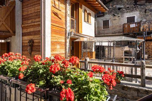 Caspoggio Bed & Breakfast | Cozy Bed and Breakfast for 3 with Pet-Friendly Amenities