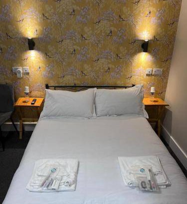 Oake Bed & Breakfast | Eco-Friendly Bed and Breakfast for 2 Guests - 5 Stars