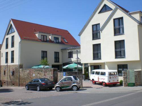 Tauberbischofsheim Hotel | Cozy Hotel for 4 Guests – Pet Friendly Retreat