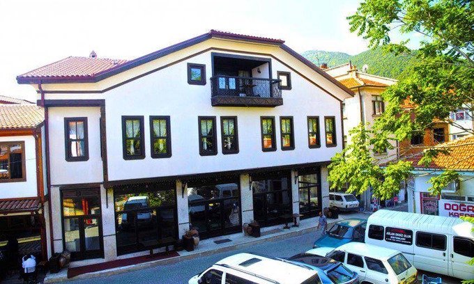 Aksehir Hotel | Cozy 5-Star Hotel with Restaurant and Breakfast for 3 Guests