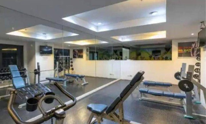 Ortigas Center House | Cozy 5-Star Retreat with Pool for Up to 3 Guests