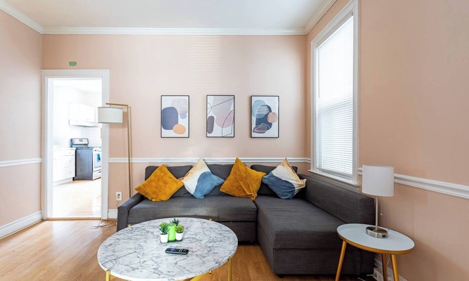 Hackensack River Waterfront Bed & Breakfast | 30-Min to NYC: 2BR Apt, Pets Welcome
