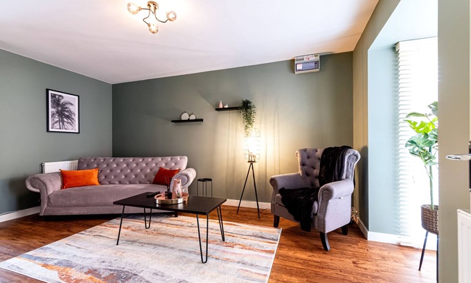 Peterborough House | Enjoy 30% Off Extended Stays at Stonewort House!