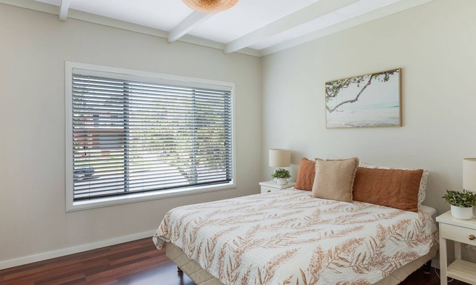 Dalmeny House | Delightful Stay at 30 Tatiara Street, Dalmeny