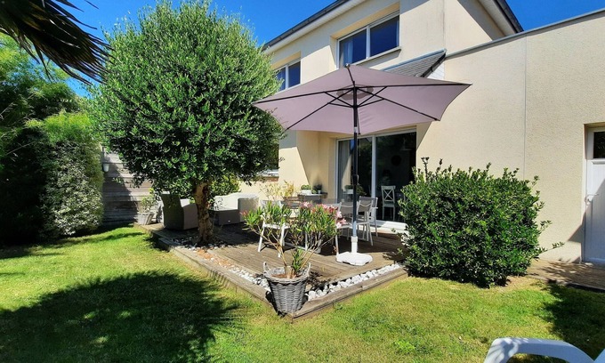 Agon-Coutainville House | Beautiful 4* Beach House with Pool & Enclosed Garden