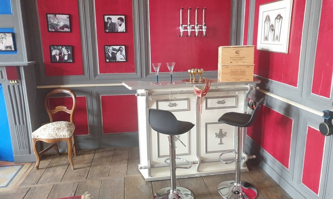 Chateauponsac House | Explore a Historic 300-Year-Old Chateau with Breakfast