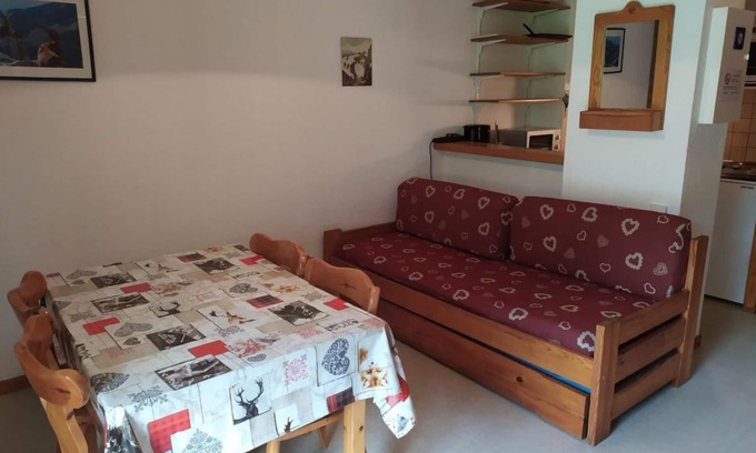 Termignon Apartment | Convenient Hotel Near Termignon-la-Vanoise with Balcony