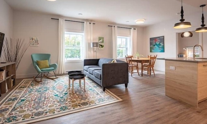 Wolfville House | 301 - Central Wolfville Suite for 2 With City View