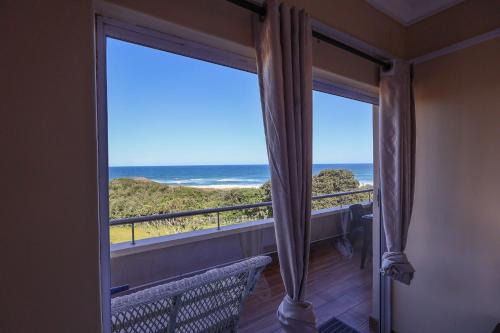 Kingsborough Apartment | 301 Lescalier Cabanas - Specious Luxurious Beachfront Paradise