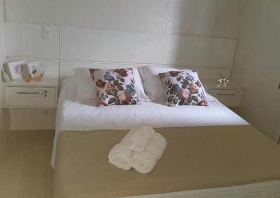 Zona 01 Apartment | Pet-Friendly Retreat at 305 Planetarium with Pool & Hot Tub