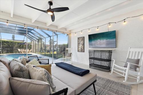 Venetian Way House | 307 Brightwaters Dr