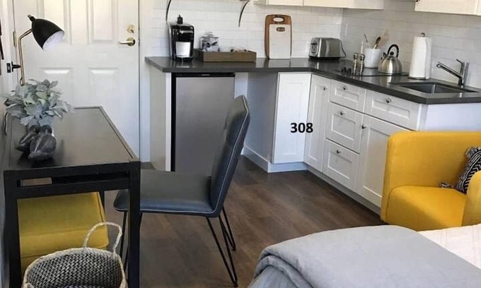 Downtown San Jose Apartment | Immaculate Studio in San Pedro Square, Rated 10/10!
