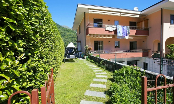 Cannobio Apartment | Sunny 3½-Room Apartment with Balcony & Garden Retreat