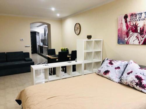 Jelenia Gora Apartment | Guest Rated 9.7: Family-Friendly Stay at 31 i pół