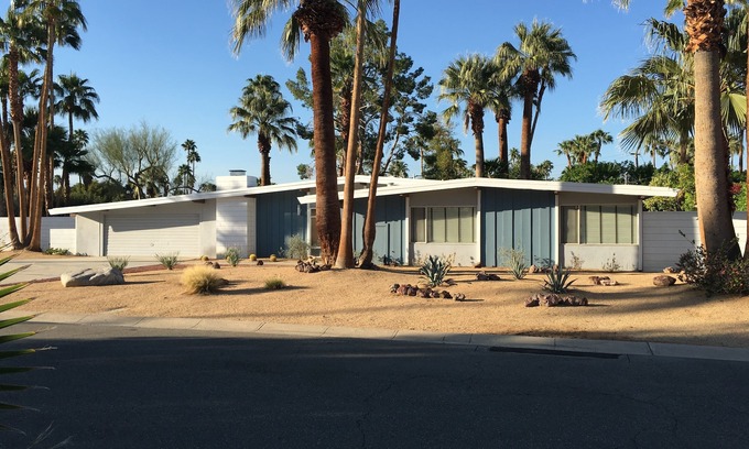 Sunmor House | Relax at 31 Palms: A Unique Mid-Century Oasis