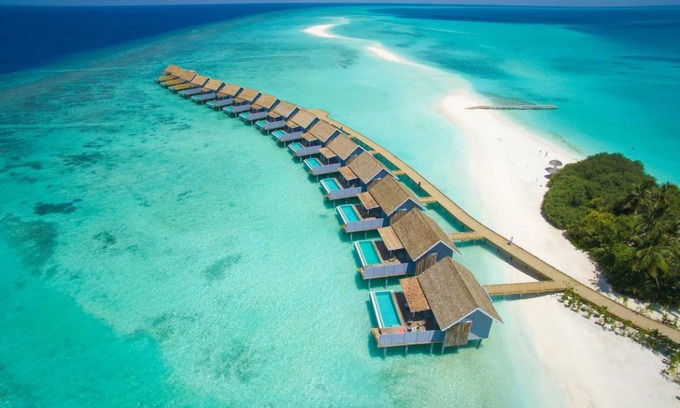 Kuramathi Island Resort | Spacious 205 m² Resort for Up to 127 Guests, Rated 9/10