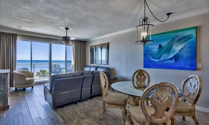 Destin Condo | 310 Sterling Sands: Beachfront Bliss with Relaxing Amenities