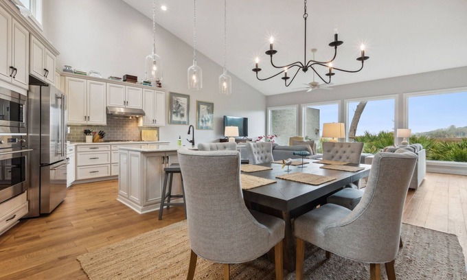Fernandina Beach Villa | Pet-Friendly 2 BR Villa in Fernandina Beach, Rated 10/10