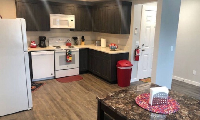 Longview Apartment | Modern Quality Apartment Near Dover with Family-Friendly Amenities