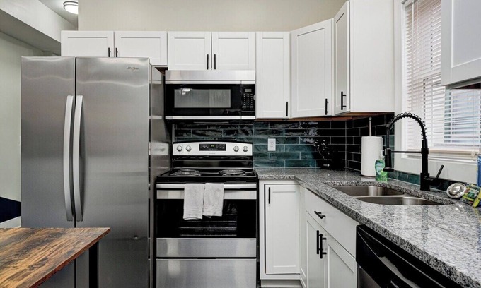 Fountain Square House | Discover 317 House of Music - Family-Friendly Getaway